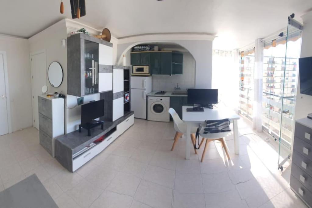 Apartament Con Terraza A Pie De Playa Benalmádena