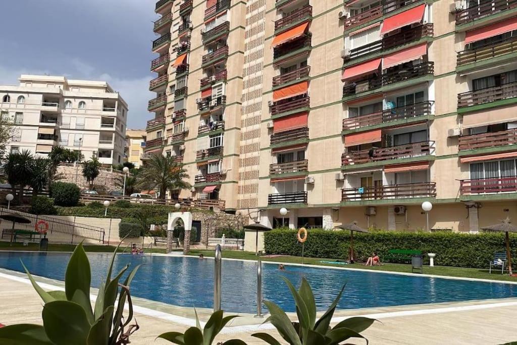 Con Terraza A Pie De Playa Apartment